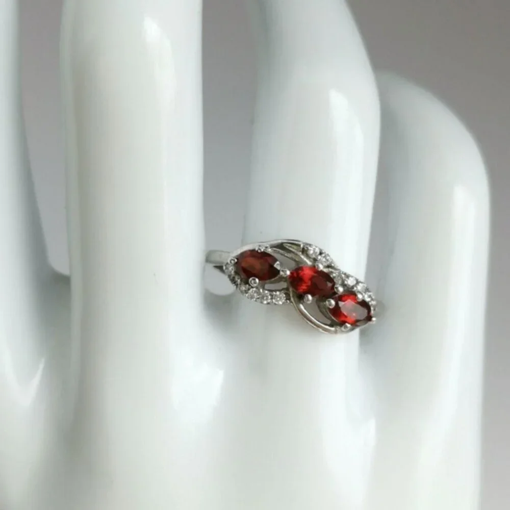 Garnet Diamond  Ring sterling silver size 8.5
